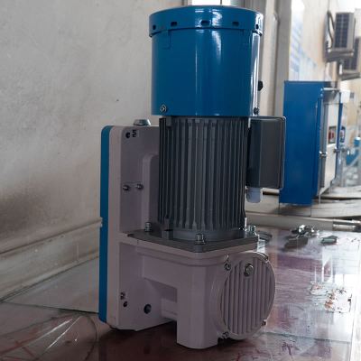 Motor de elevador de tração sem engrenagem