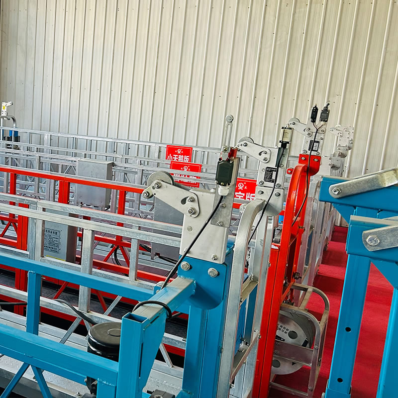 Plataformas cantilever suspensas